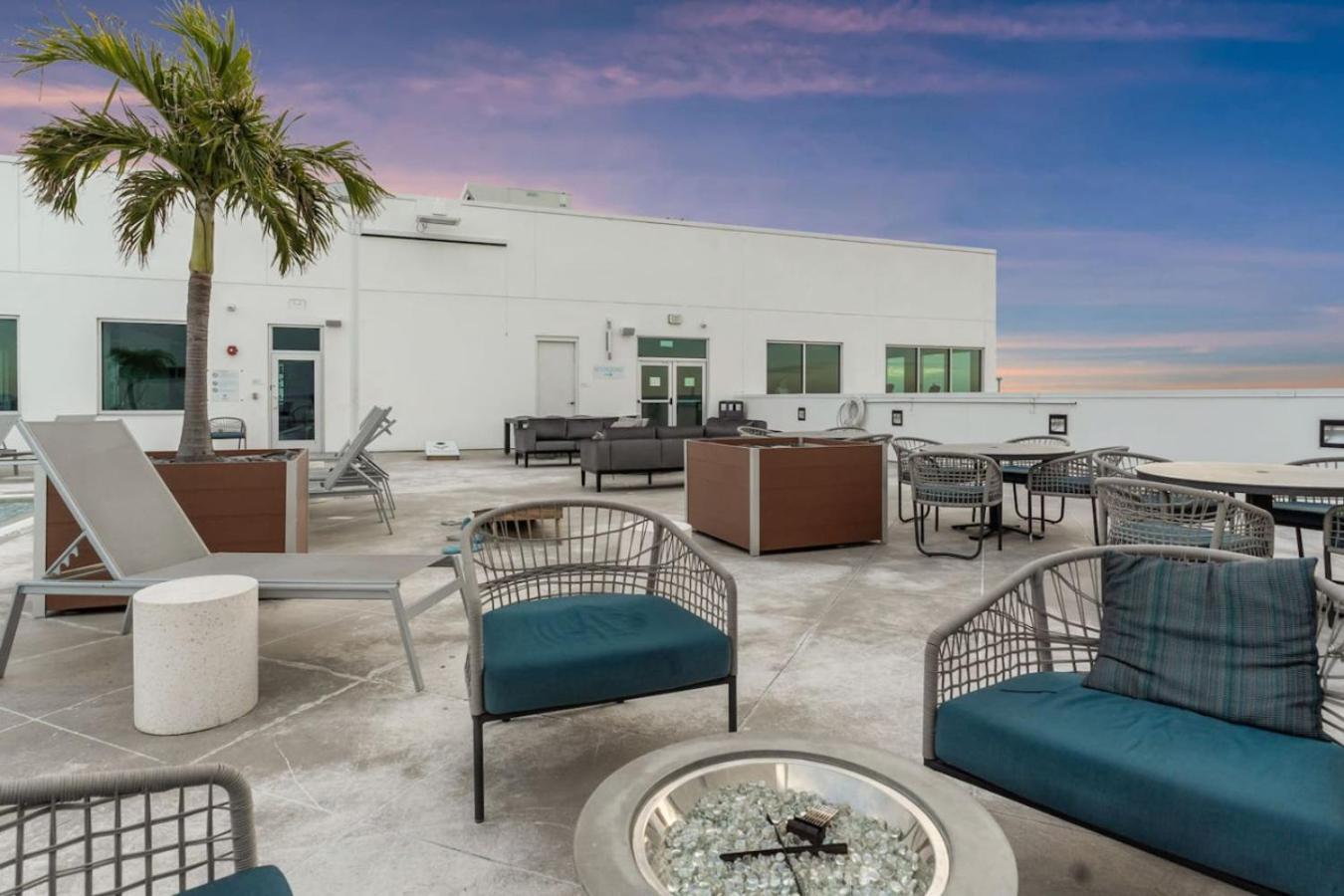 Modern 2 Bed Getaway Steps From Tropicana Field St. Petersburg Eksteriør bilde