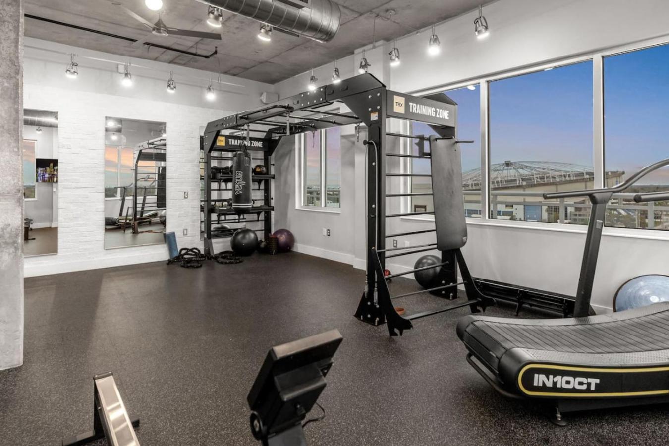 Modern 2 Bed Getaway Steps From Tropicana Field St. Petersburg Eksteriør bilde