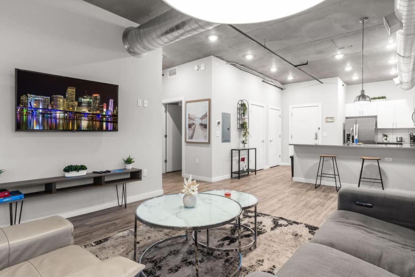 Modern 2 Bed Getaway Steps From Tropicana Field St. Petersburg Eksteriør bilde